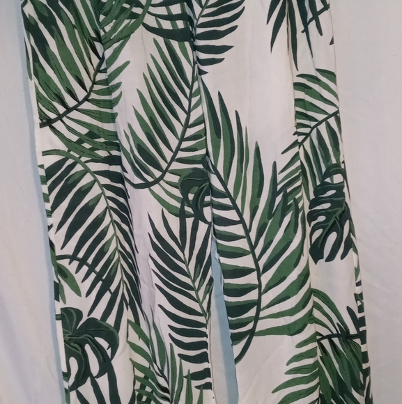 Comfy Dolce and Gabbana Vibes... Flowy pants - Picture 2 of 3